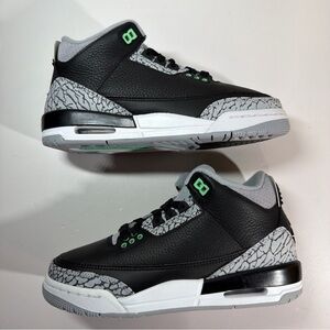 Jordan 3 Retro Black Green Glow GS DM0967-031 Size 5Y/6.5W B Grade New No Box